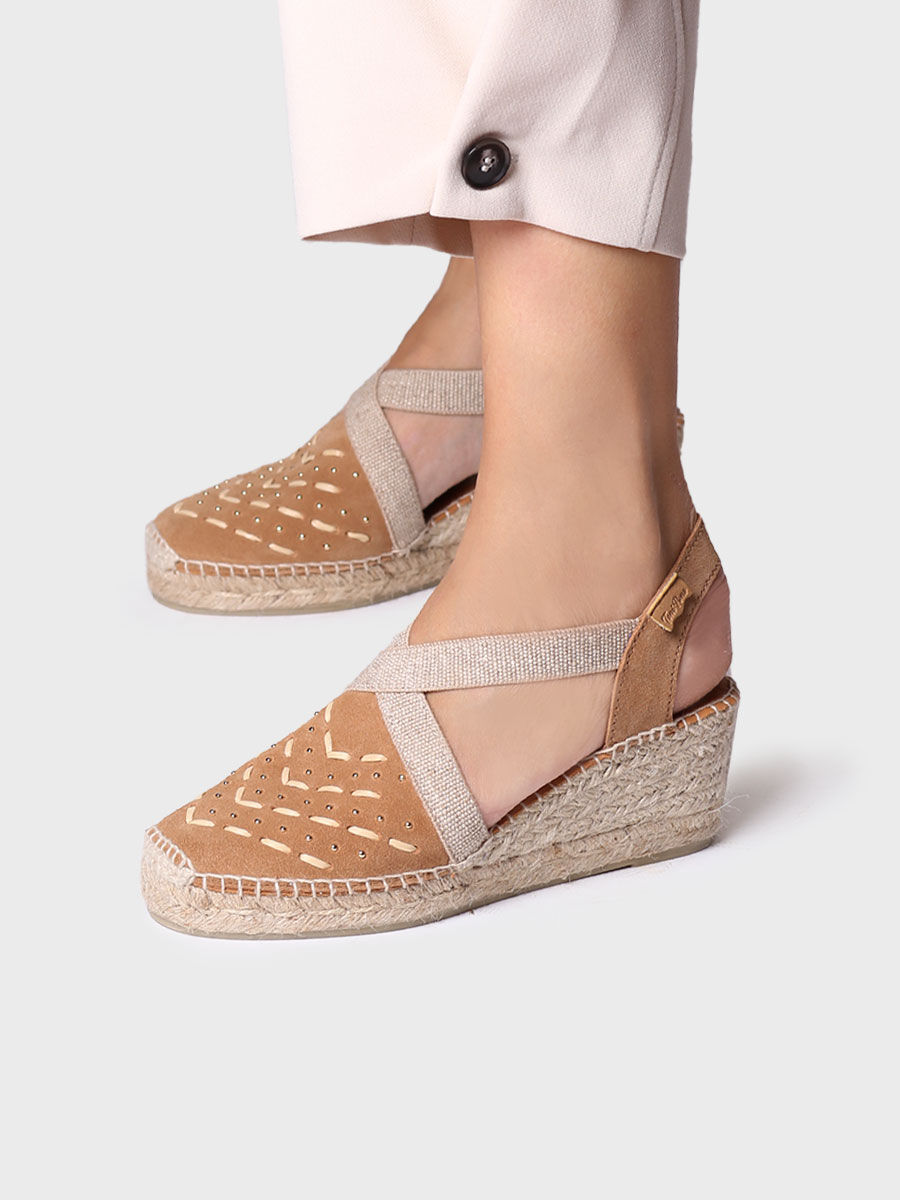 Zapatillas cerradas de tacón | TATIANA