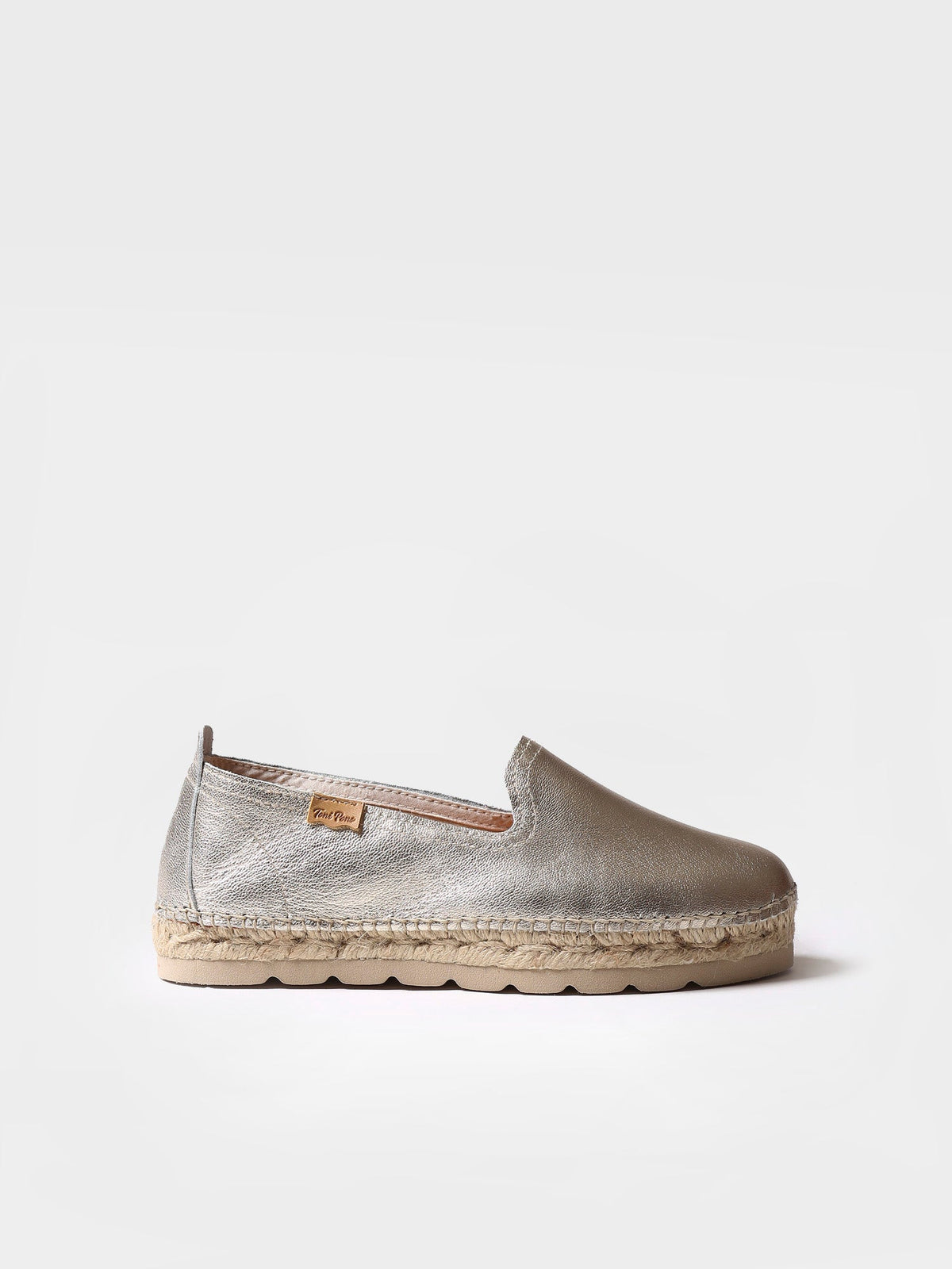 Zapatillas cerradas doradas | AURORA