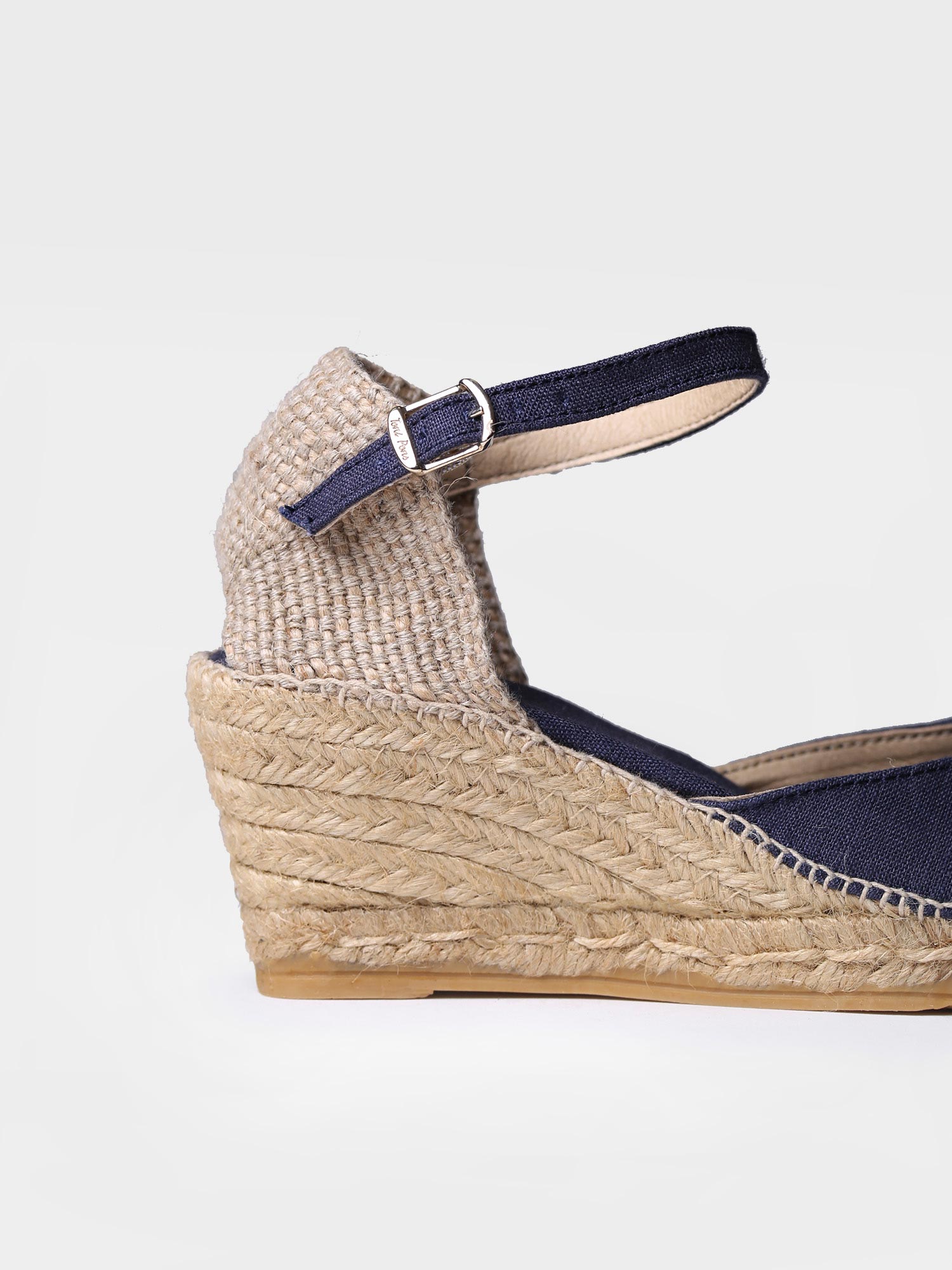 Zapatillas cerradas de tacón | CALDES
