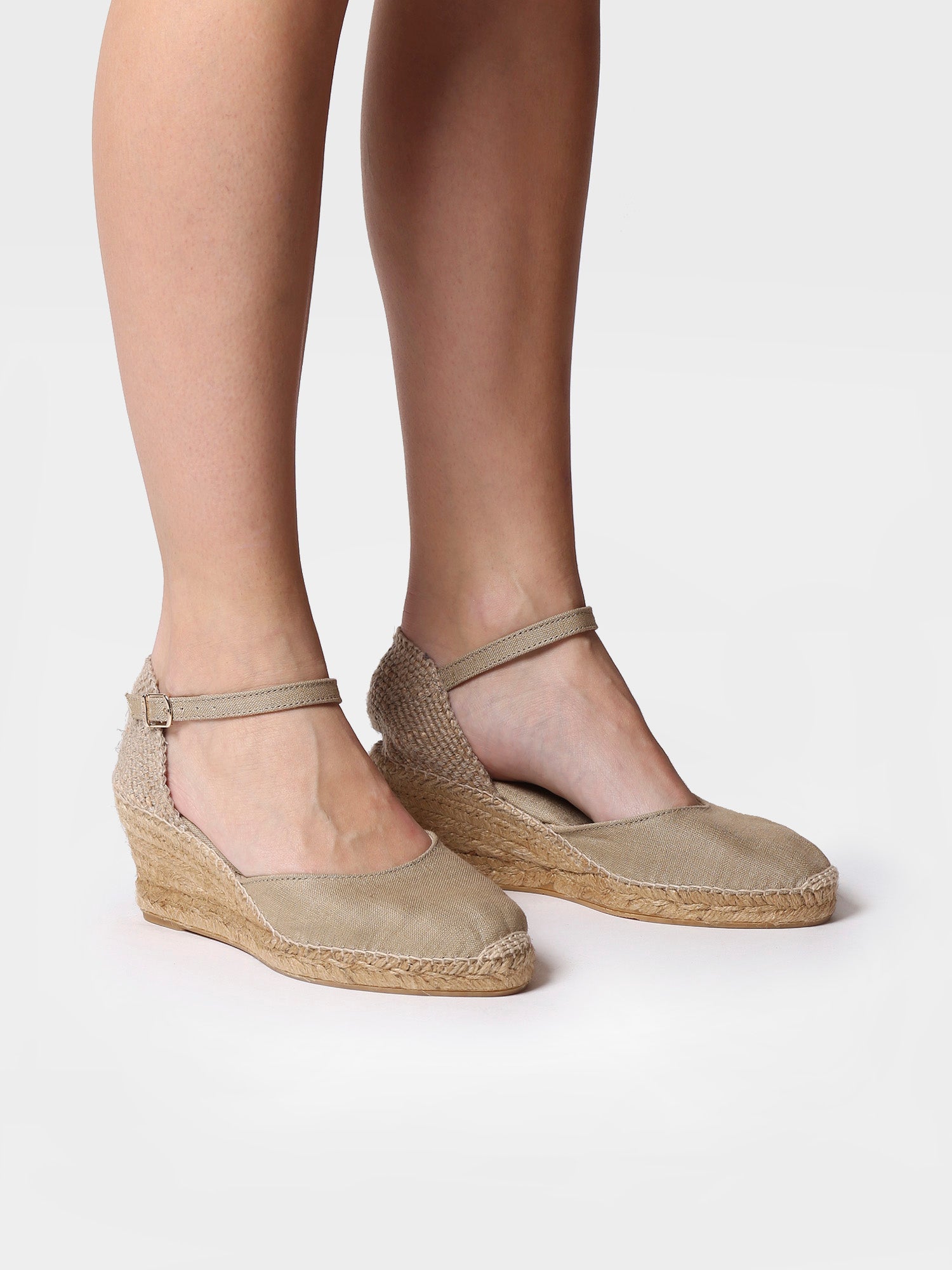 Zapatillas cerradas de tacón | CALDES
