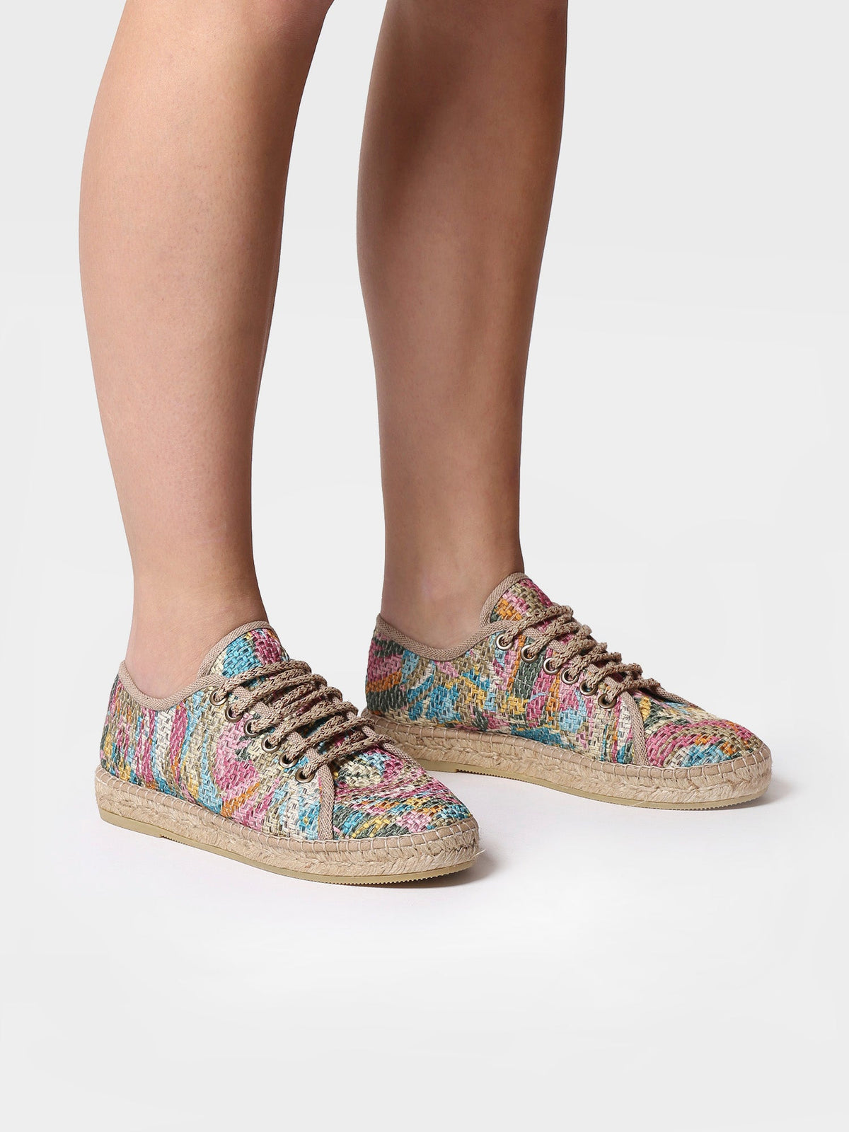 Alpargata cerrada de cordones | FAR-PK